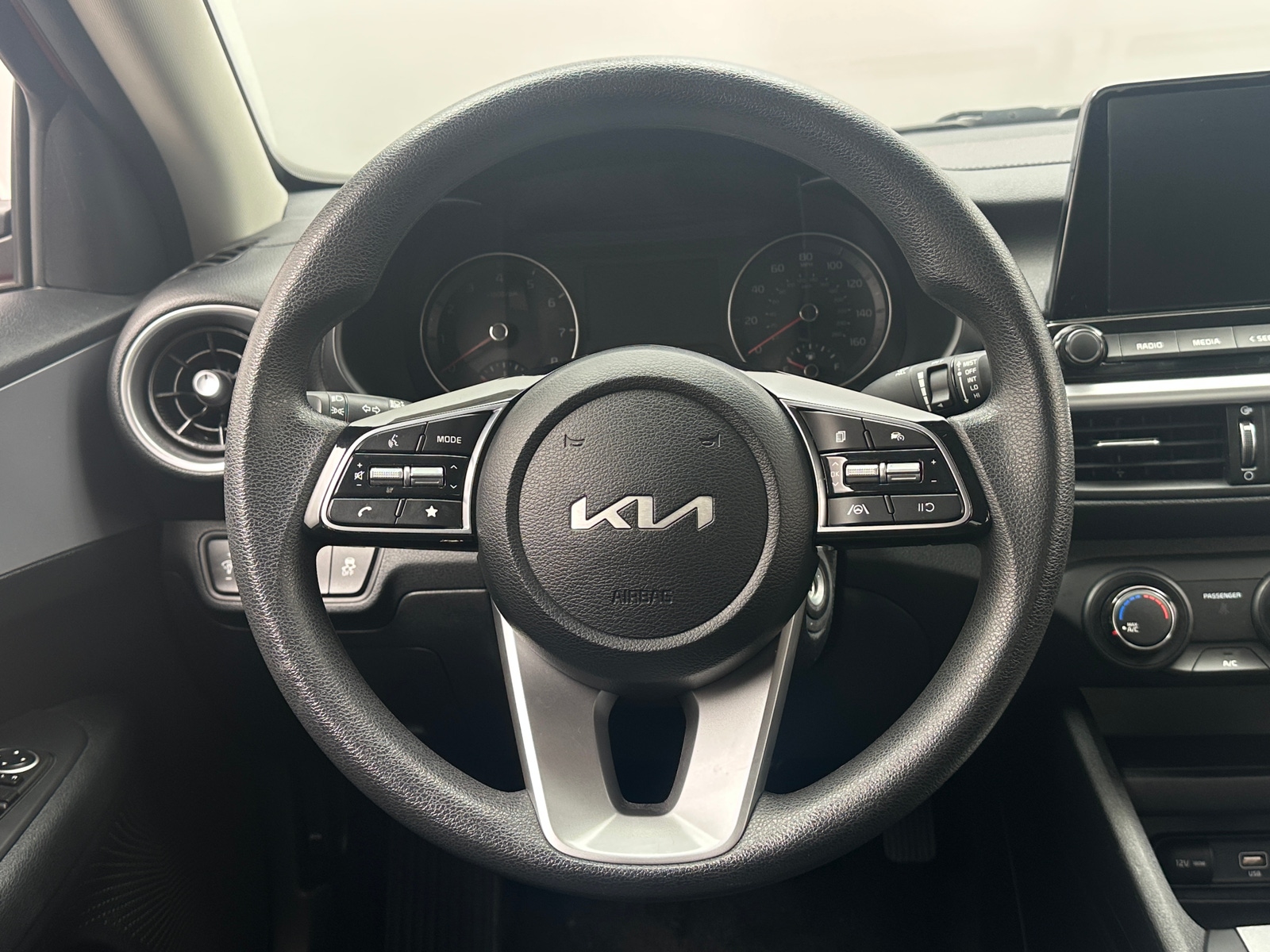 Thumbnail: 2024 Kia Forte - 5