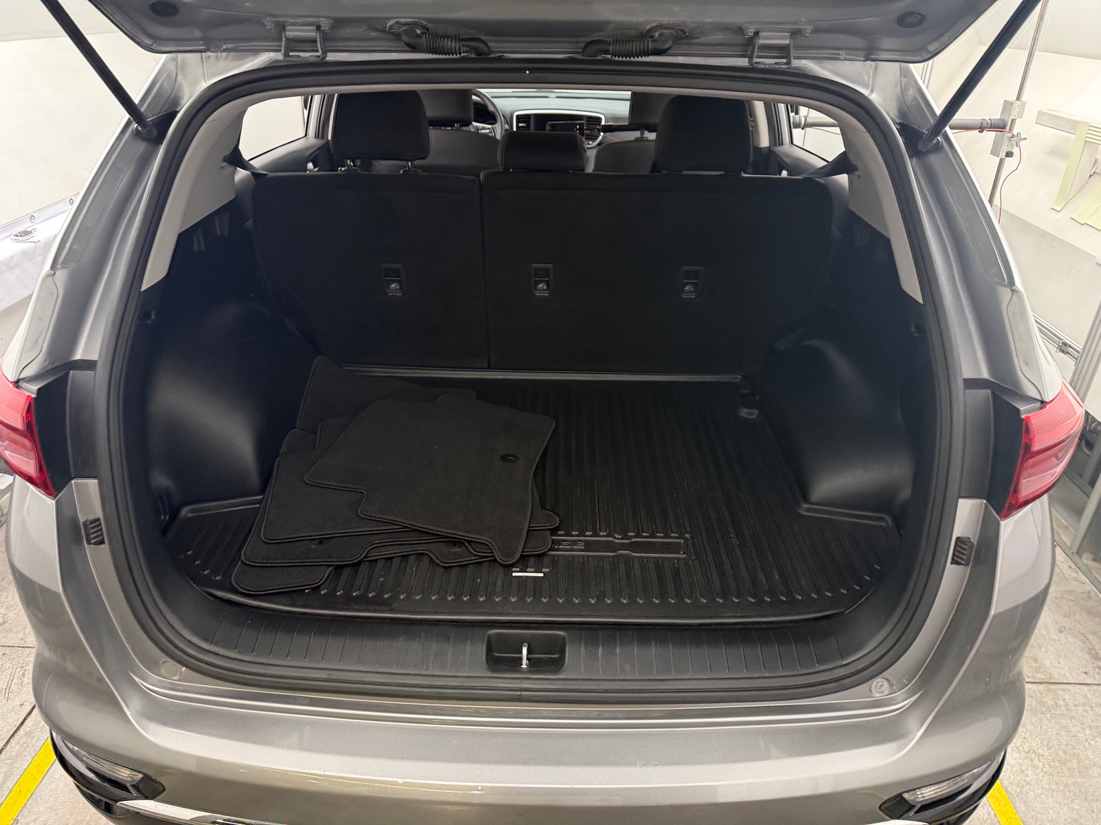 Thumbnail: 2022 Kia Sportage - 7