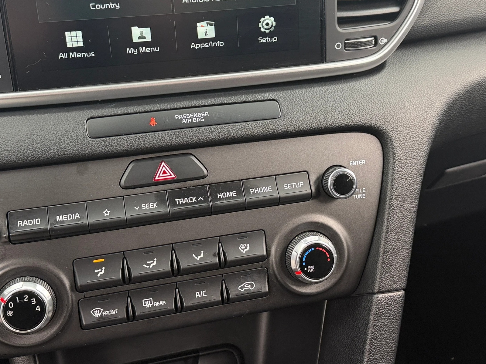 Thumbnail: 2022 Kia Sportage - 4