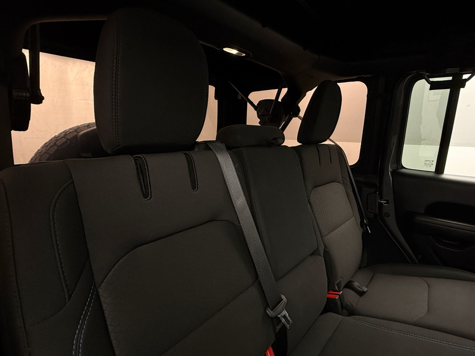 Thumbnail: 2022 Jeep Wrangler - 6