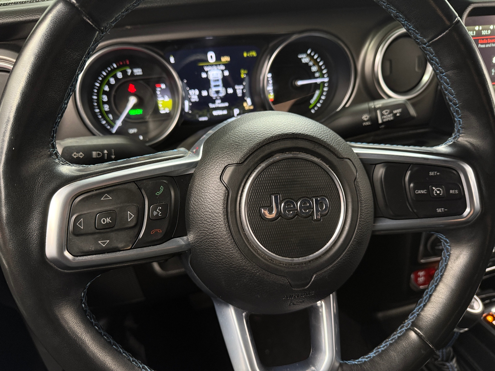 Thumbnail: 2022 Jeep Wrangler - 5