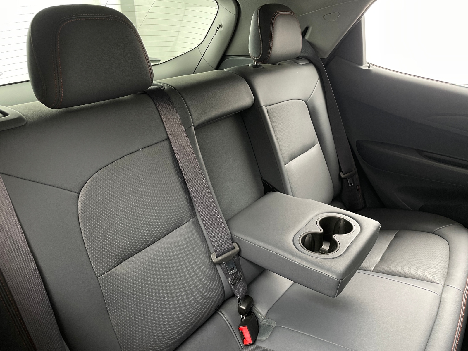 Thumbnail: 2017 Chevrolet Bolt EV - 5