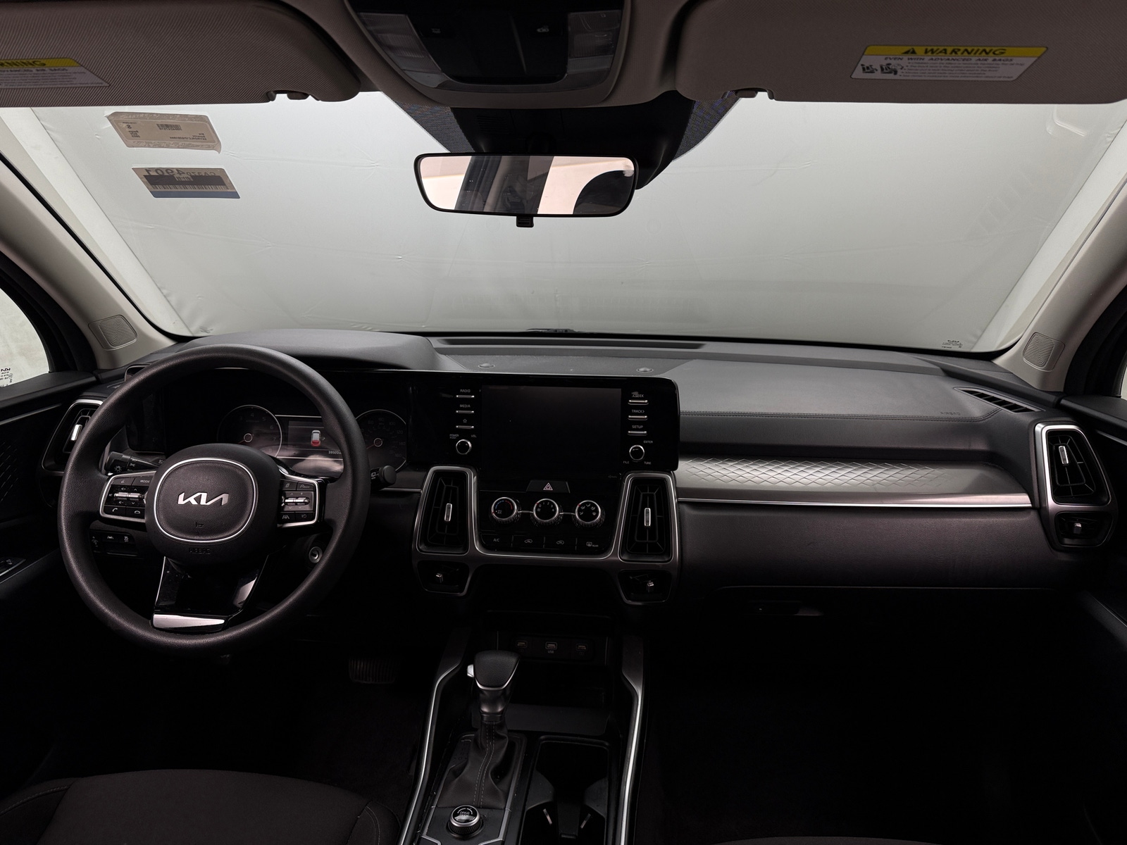 Thumbnail: 2023 Kia Sorento - 3