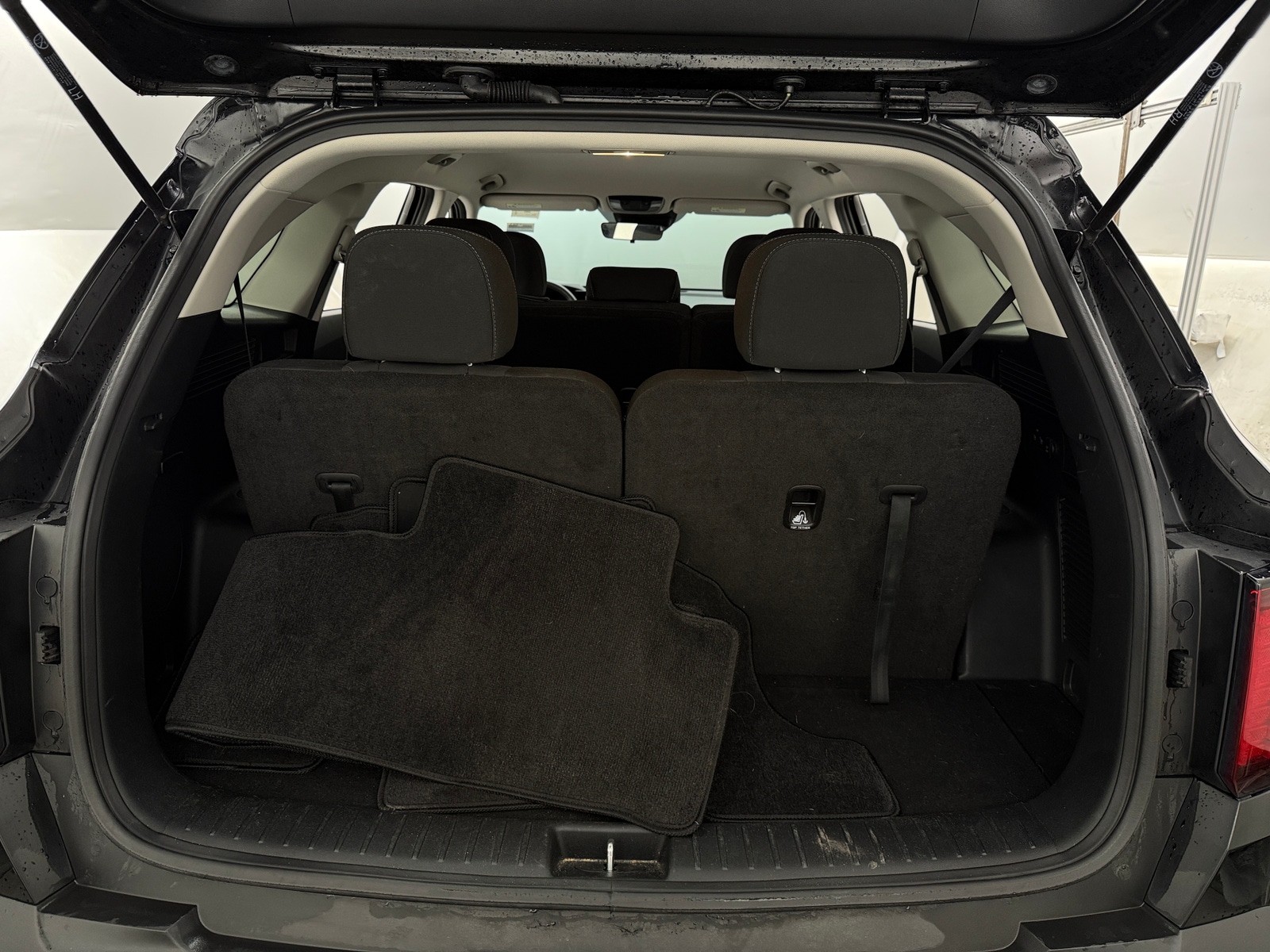 Thumbnail: 2023 Kia Sorento - 7