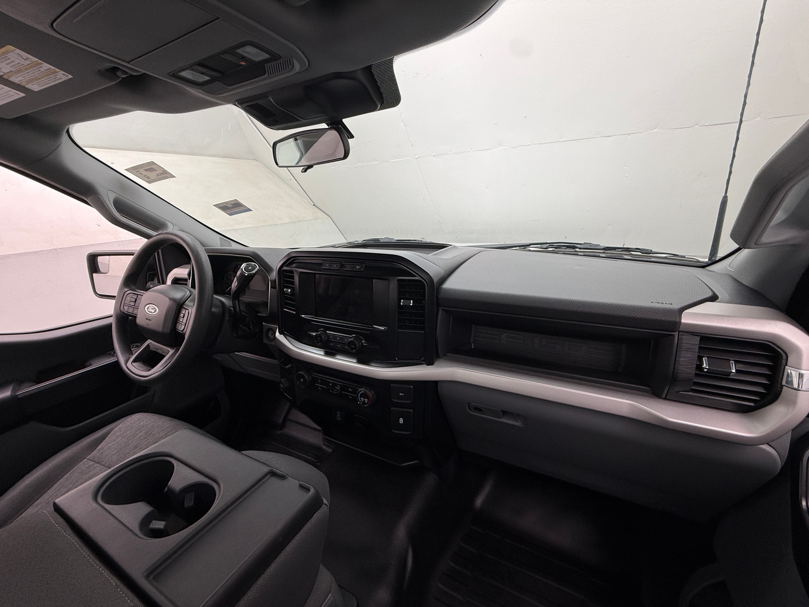 Thumbnail: 2023 Ford Econoline - 3