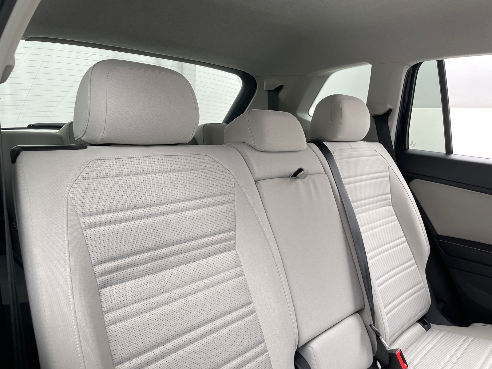 Thumbnail: 2024 Volkswagen Tiguan - 6