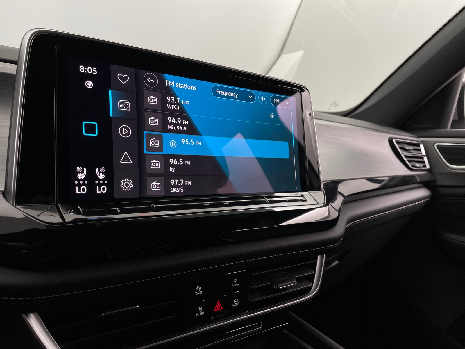 Thumbnail: 2025 Volkswagen Atlas - 3