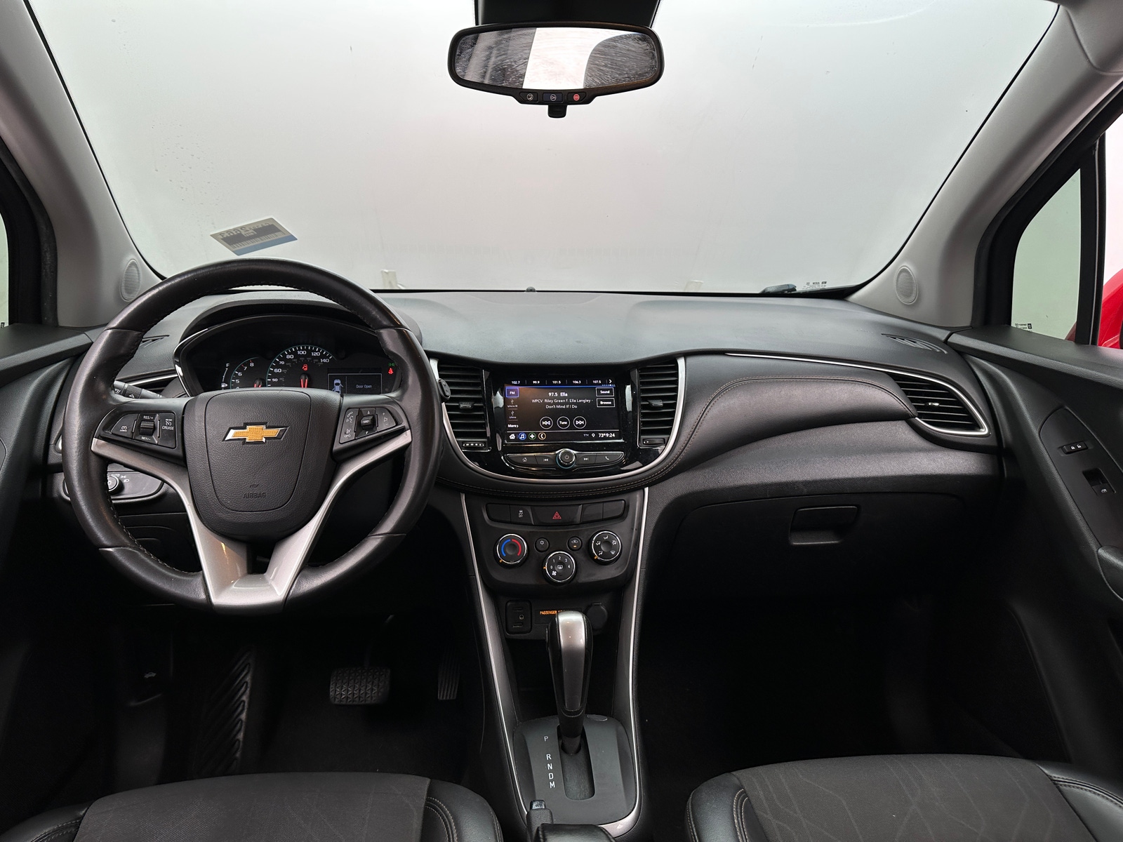 Thumbnail: 2020 Chevrolet Trax - 3