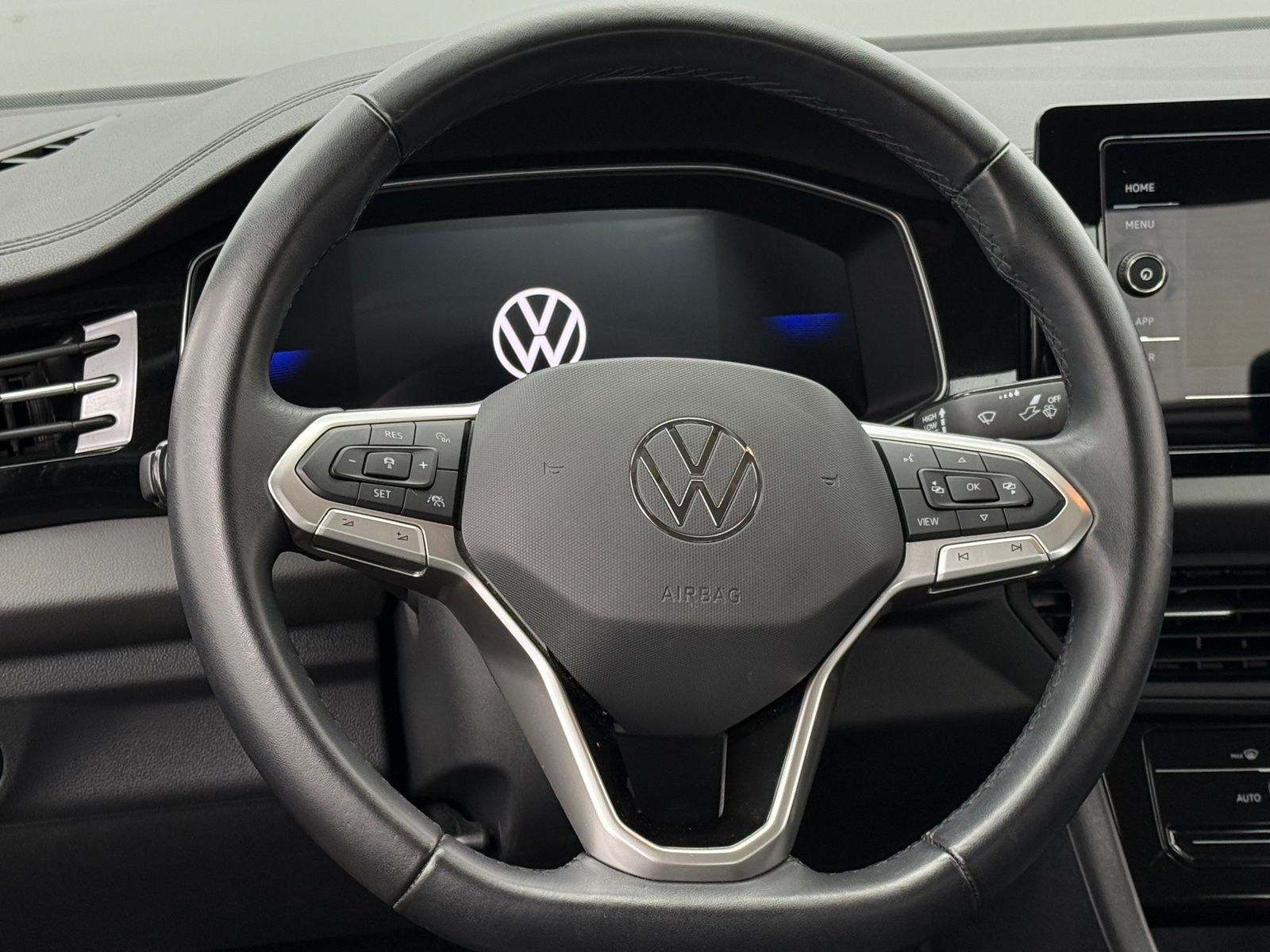 Thumbnail: 2025 Volkswagen Jetta - 5