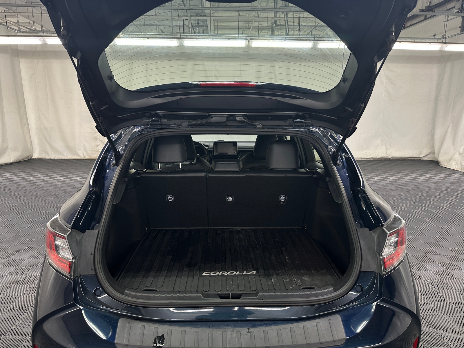 Thumbnail: 2021 Toyota Corolla - 6