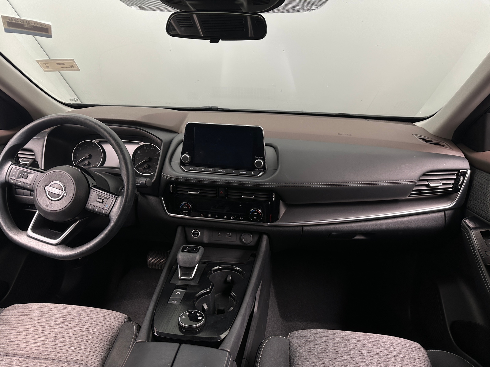 Thumbnail: 2022 Nissan Rogue - 3