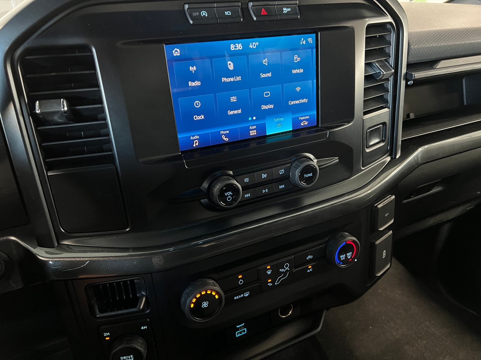 Thumbnail: 2021 Ford Econoline - 4