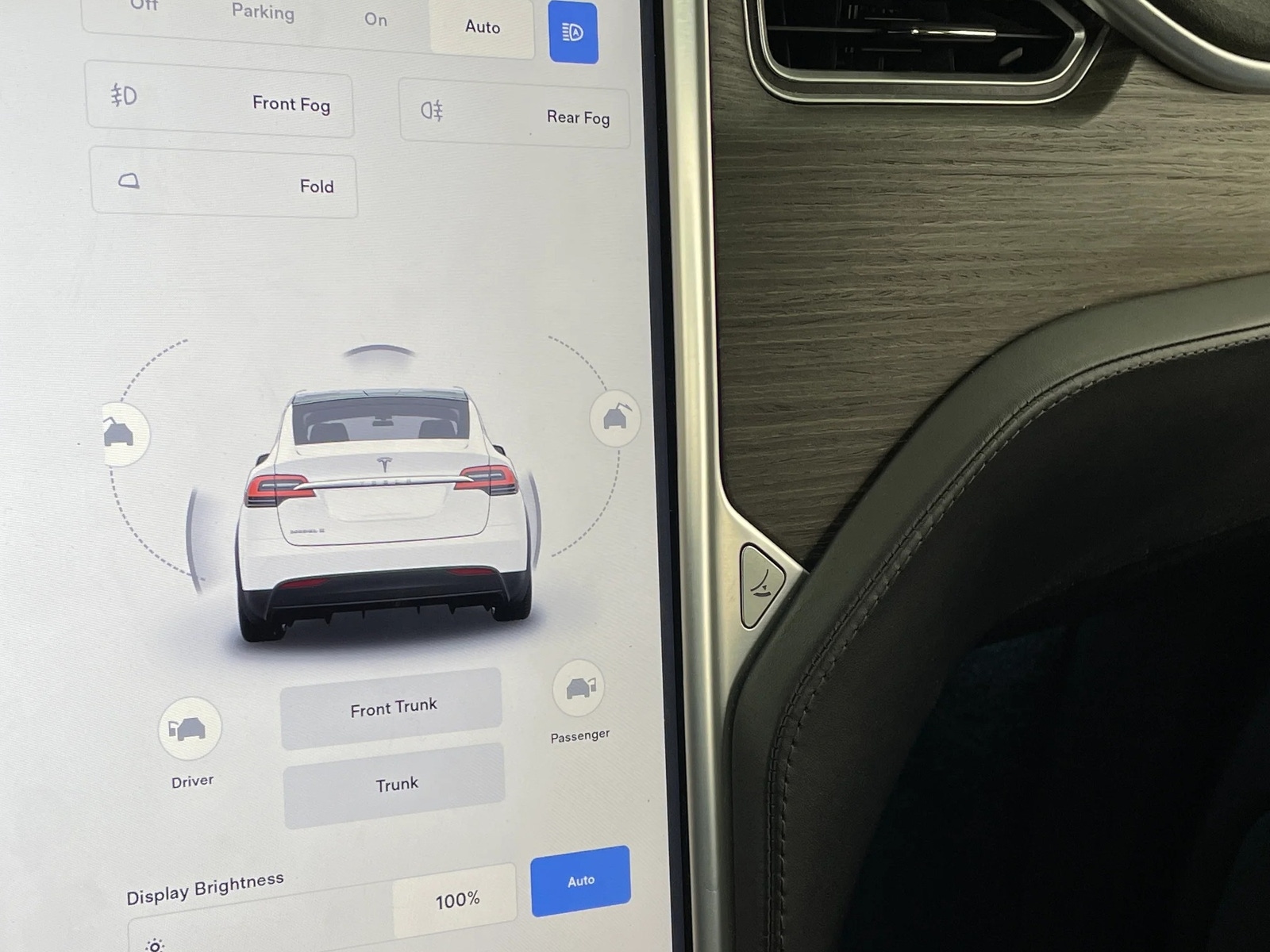 Thumbnail: 2016 Tesla Model X - 3