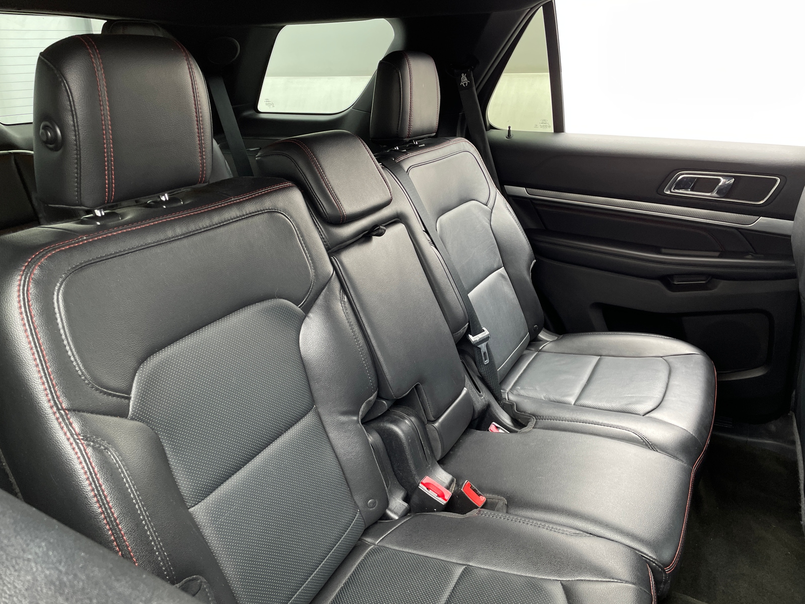 Thumbnail: 2017 Ford Explorer - 5