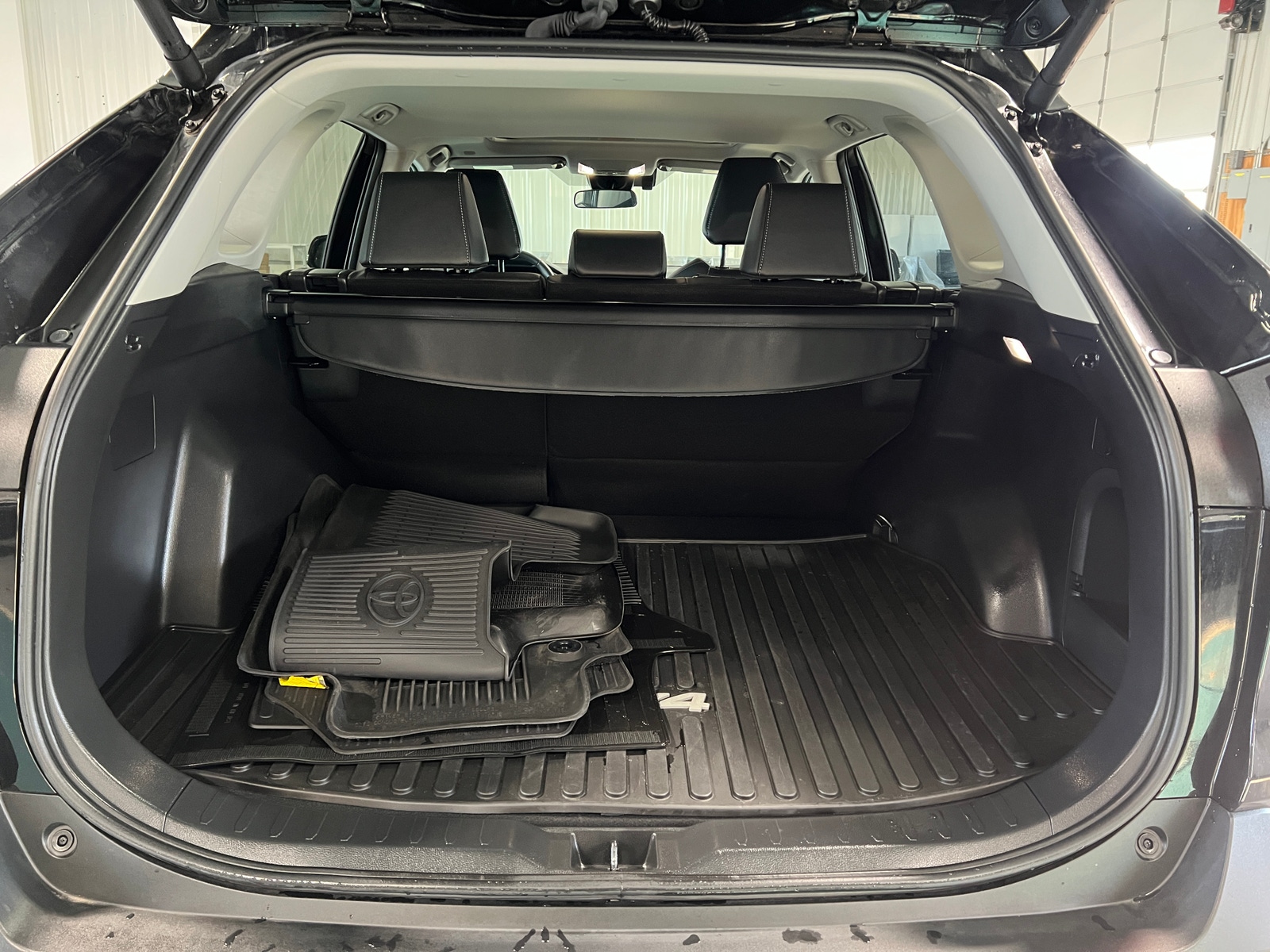 Thumbnail: 2024 Toyota RAV4 - 6