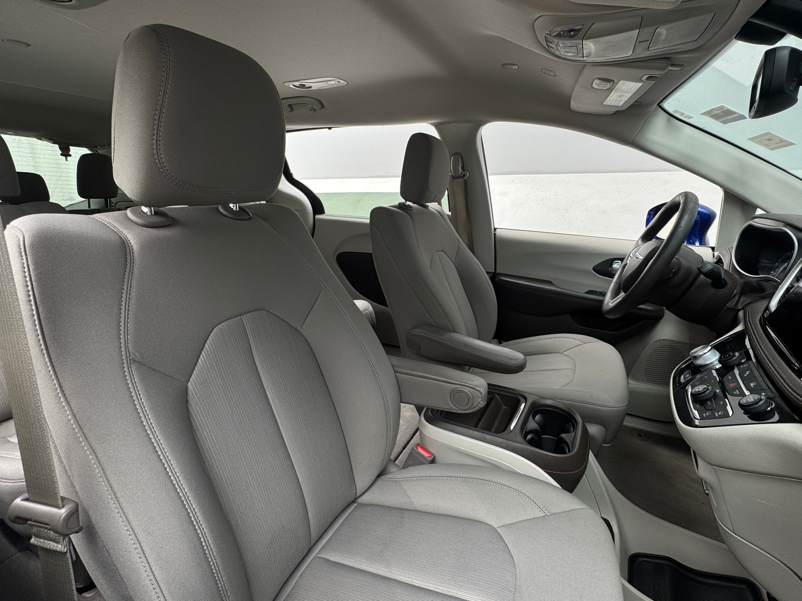 Thumbnail: 2021 Chrysler Pacifica - 2