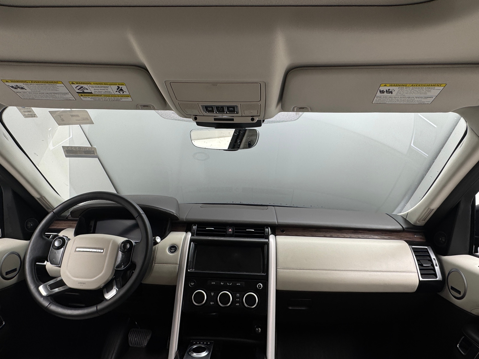 Thumbnail: 2020 Land Rover Discovery - 2