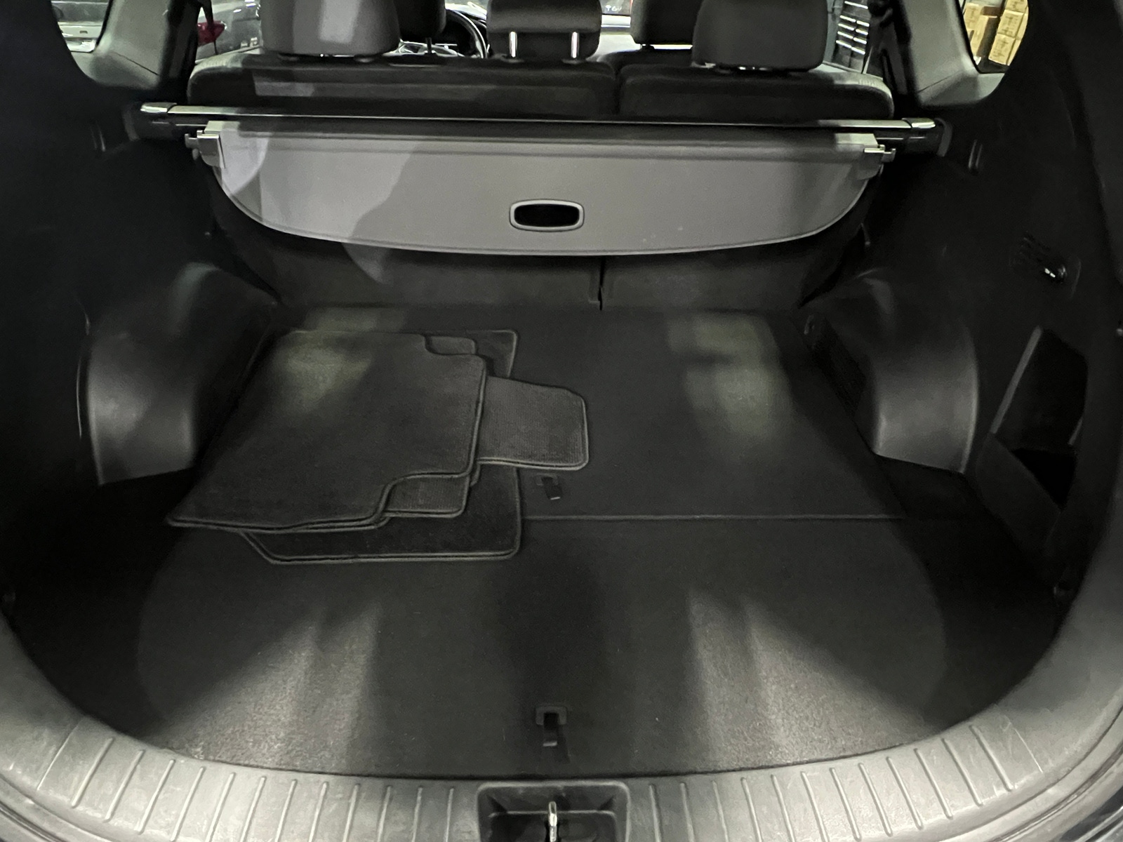 Thumbnail: 2023 Hyundai Santa Fe - 7