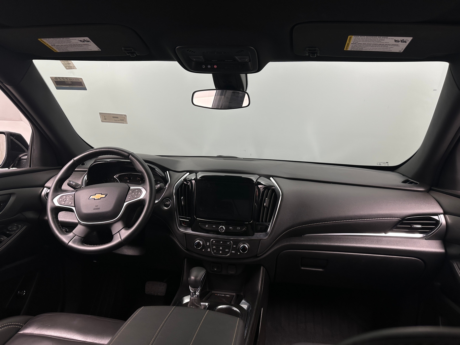 Thumbnail: 2023 Chevrolet Traverse - 2