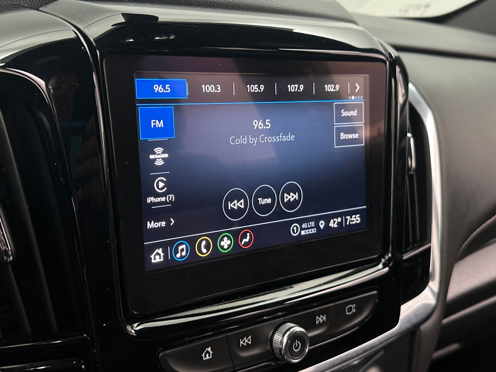 Thumbnail: 2023 Chevrolet Traverse - 3