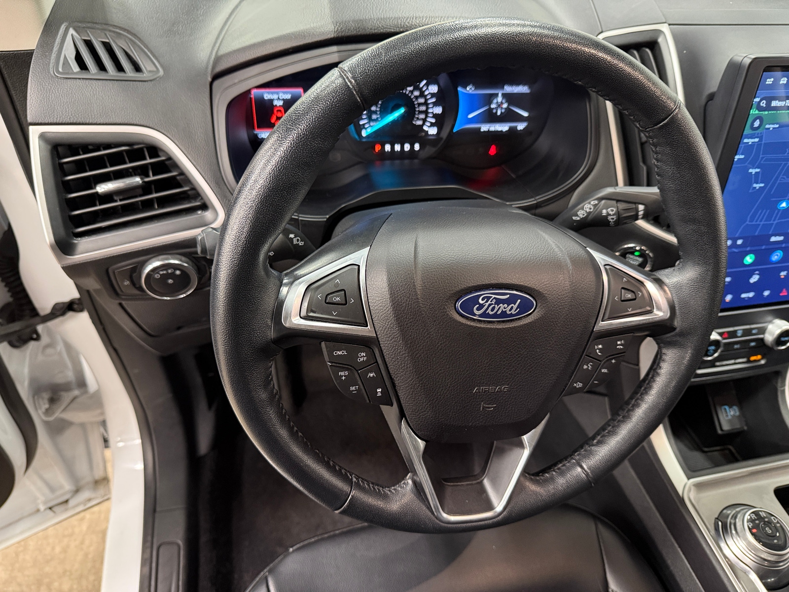 Thumbnail: 2023 Ford Edge - 4