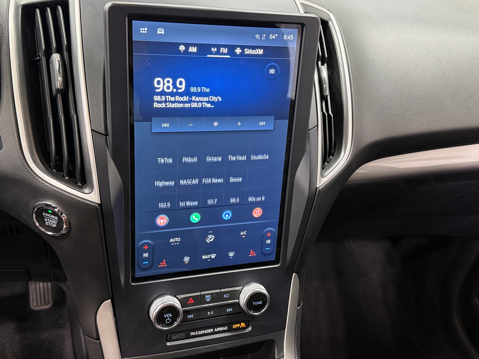 Thumbnail: 2023 Ford Edge - 3