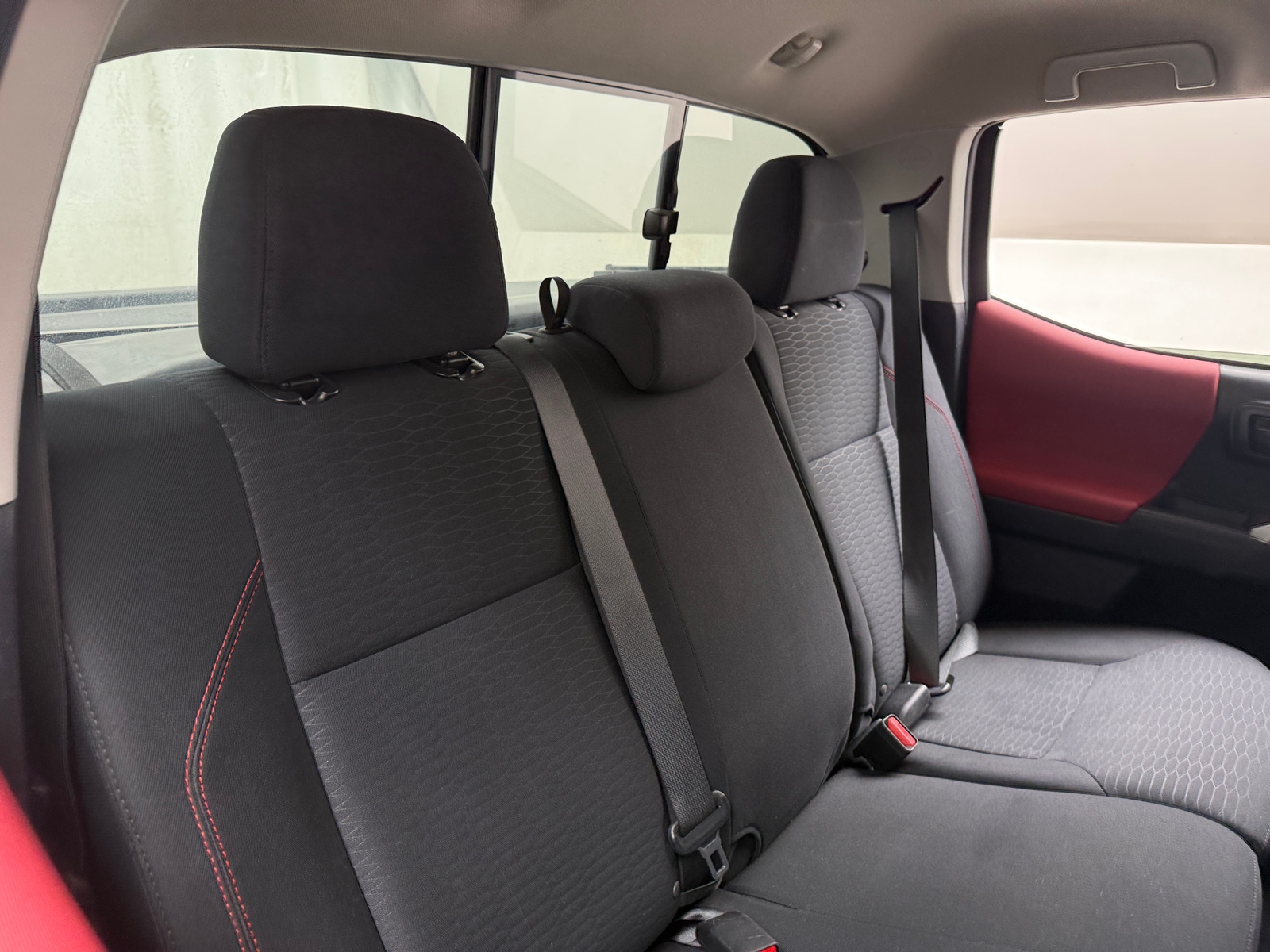 Thumbnail: 2017 Toyota Tacoma - 6