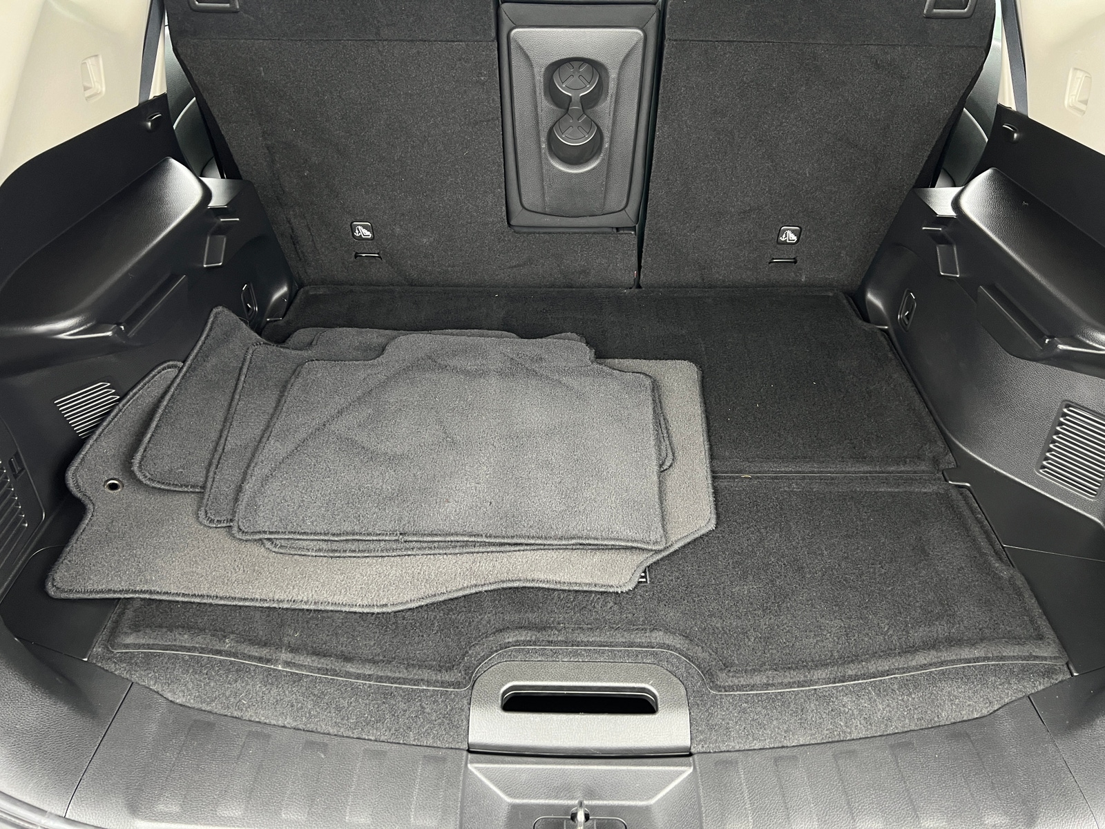 Thumbnail: 2019 Nissan Rogue - 7