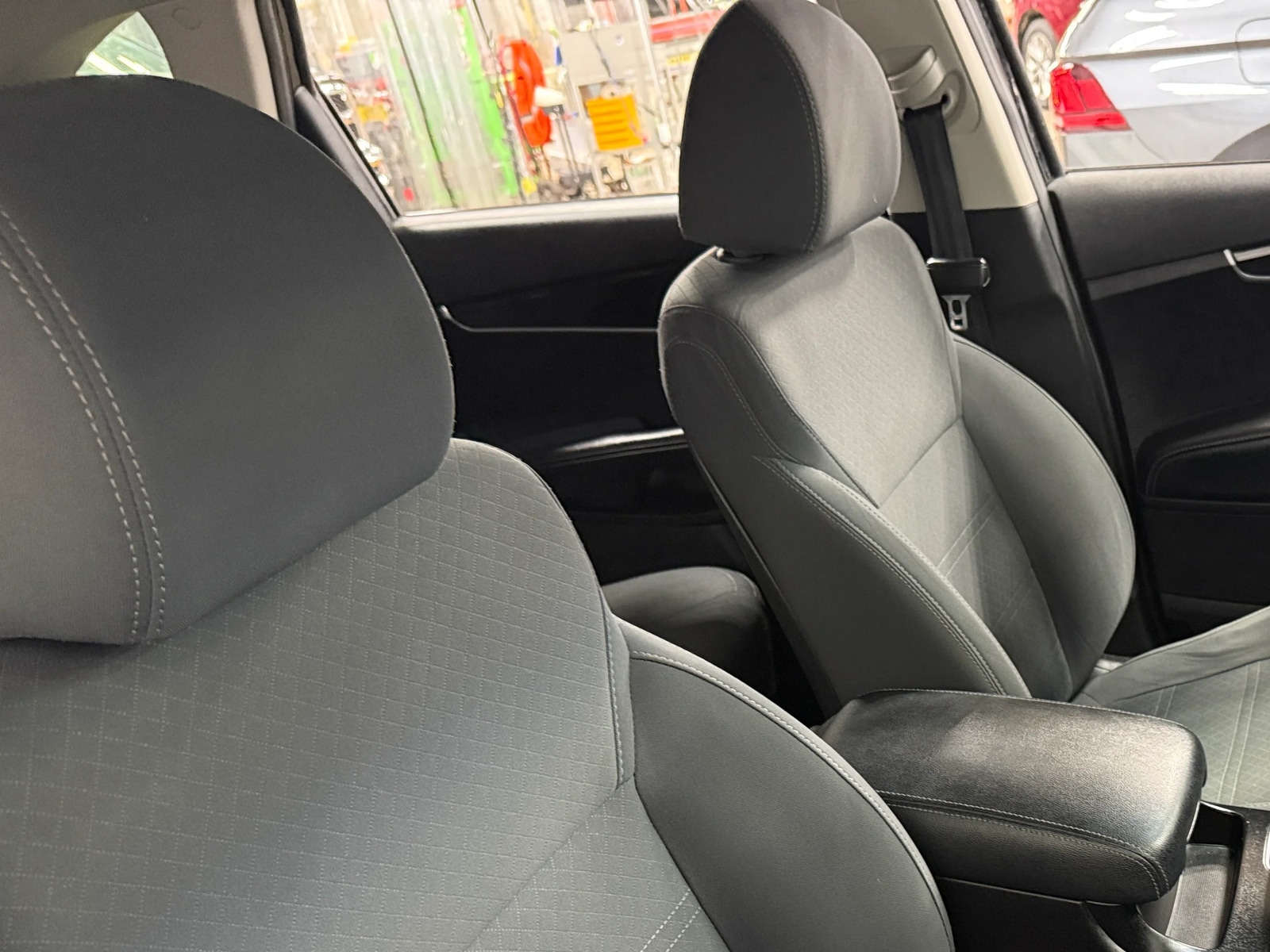 Thumbnail: 2019 Kia Sorento - 2