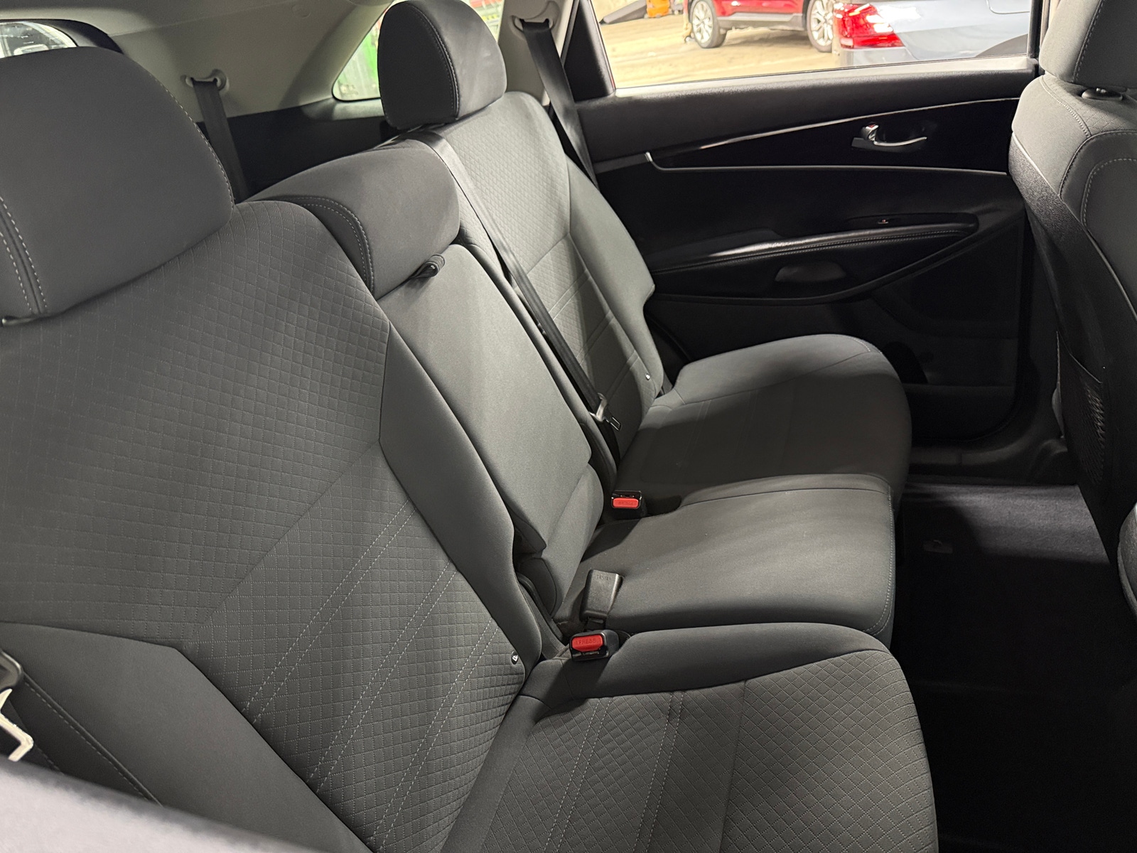 Thumbnail: 2019 Kia Sorento - 6