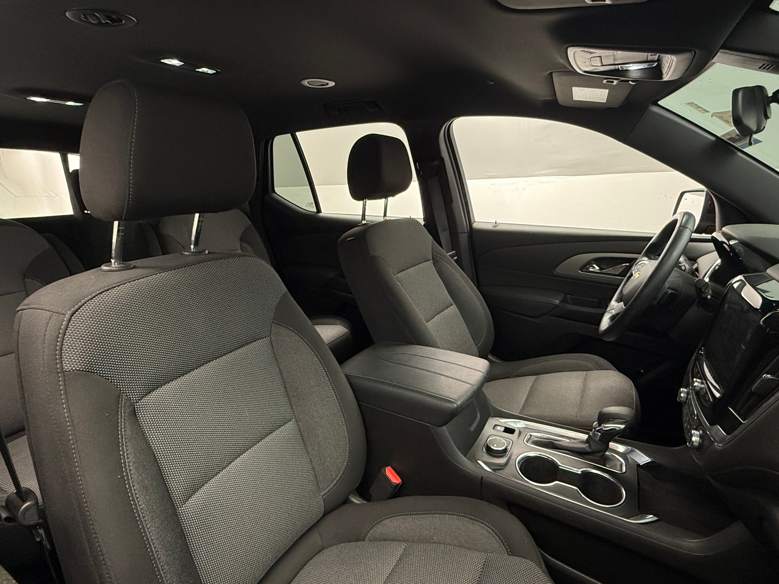 Thumbnail: 2023 Chevrolet Traverse - 2