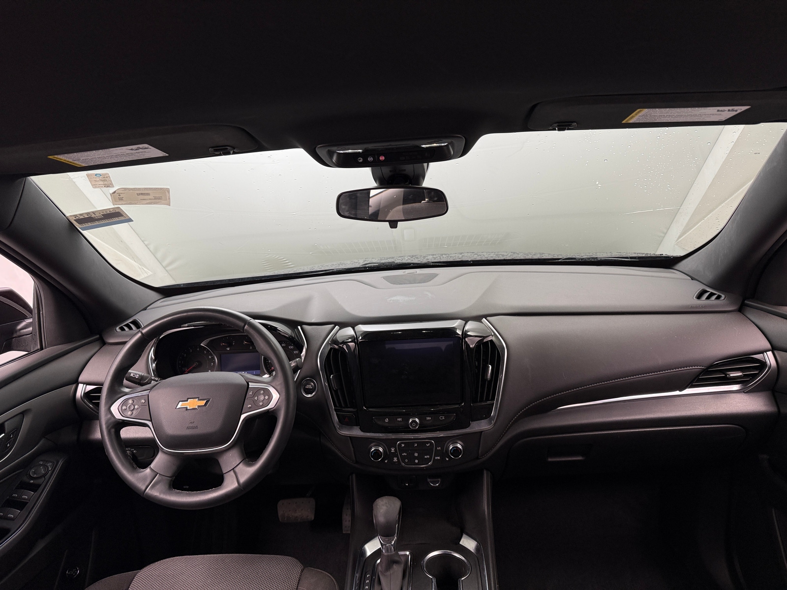 Thumbnail: 2023 Chevrolet Traverse - 3