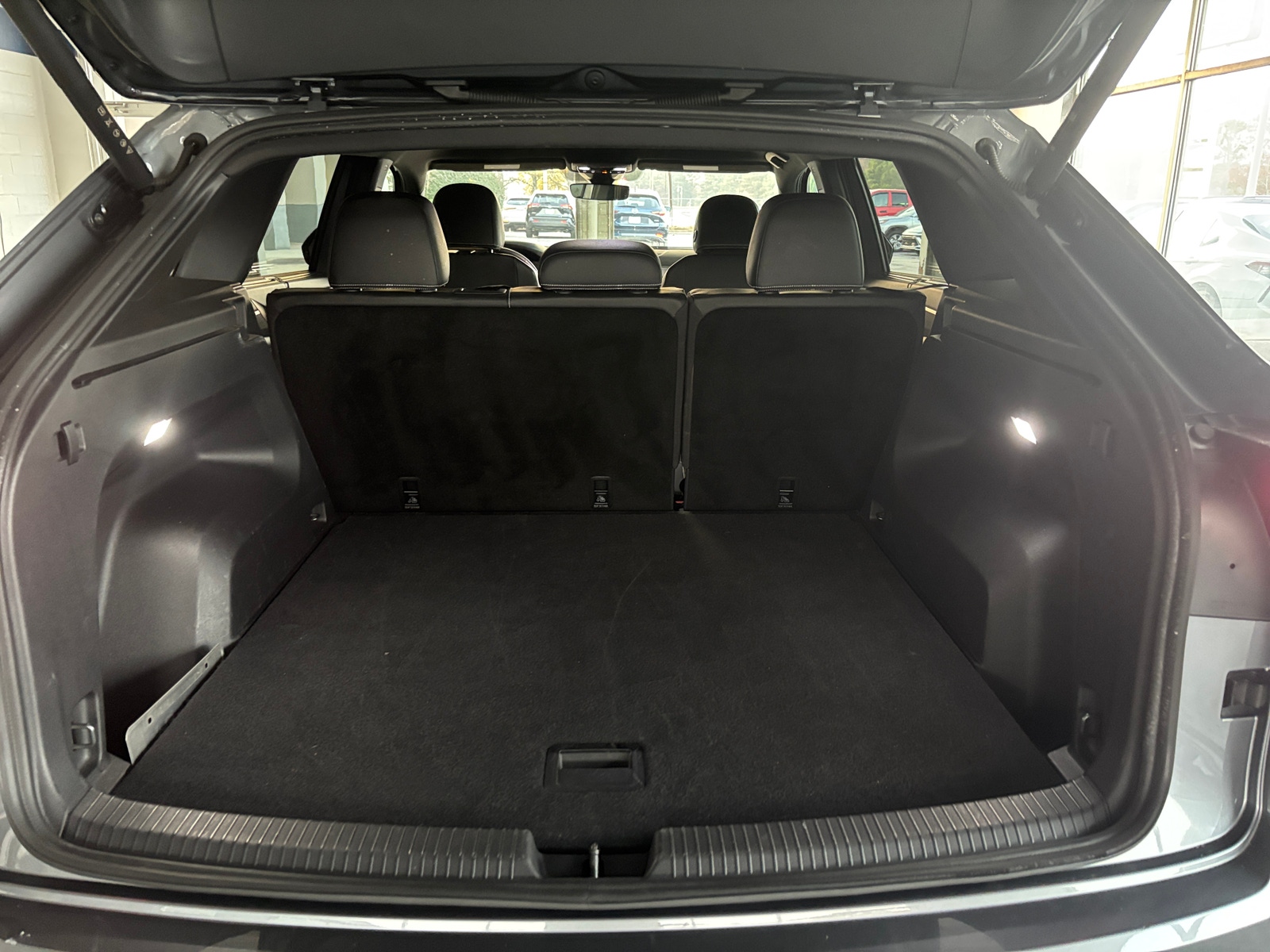 Thumbnail: 2025 Volkswagen Atlas - 6