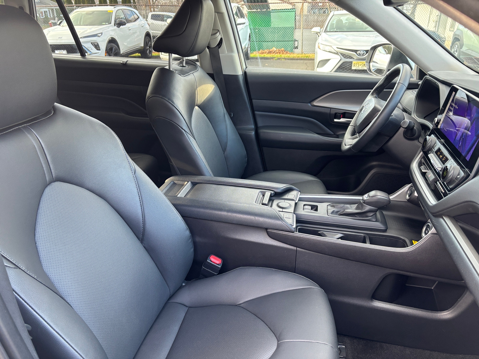 Thumbnail: 2025 Toyota Grand Highlander - 2