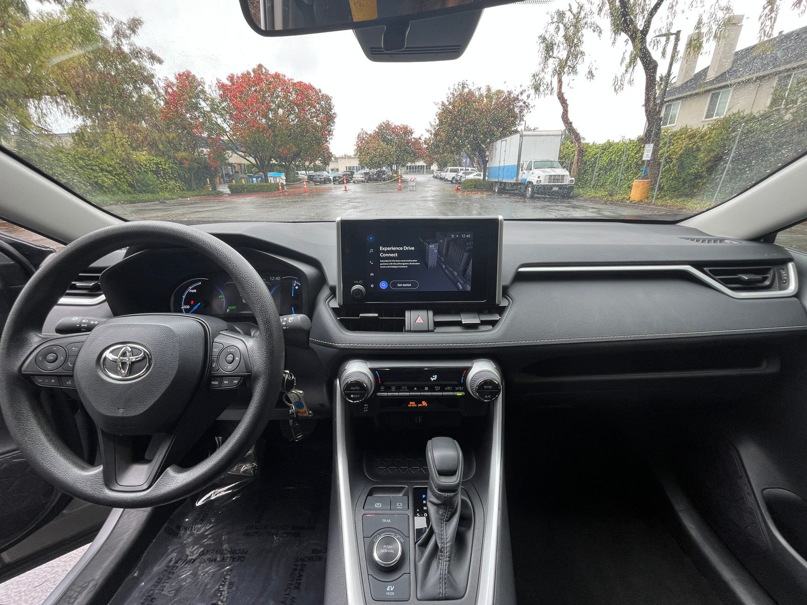 Thumbnail: 2025 Toyota RAV4 - 3