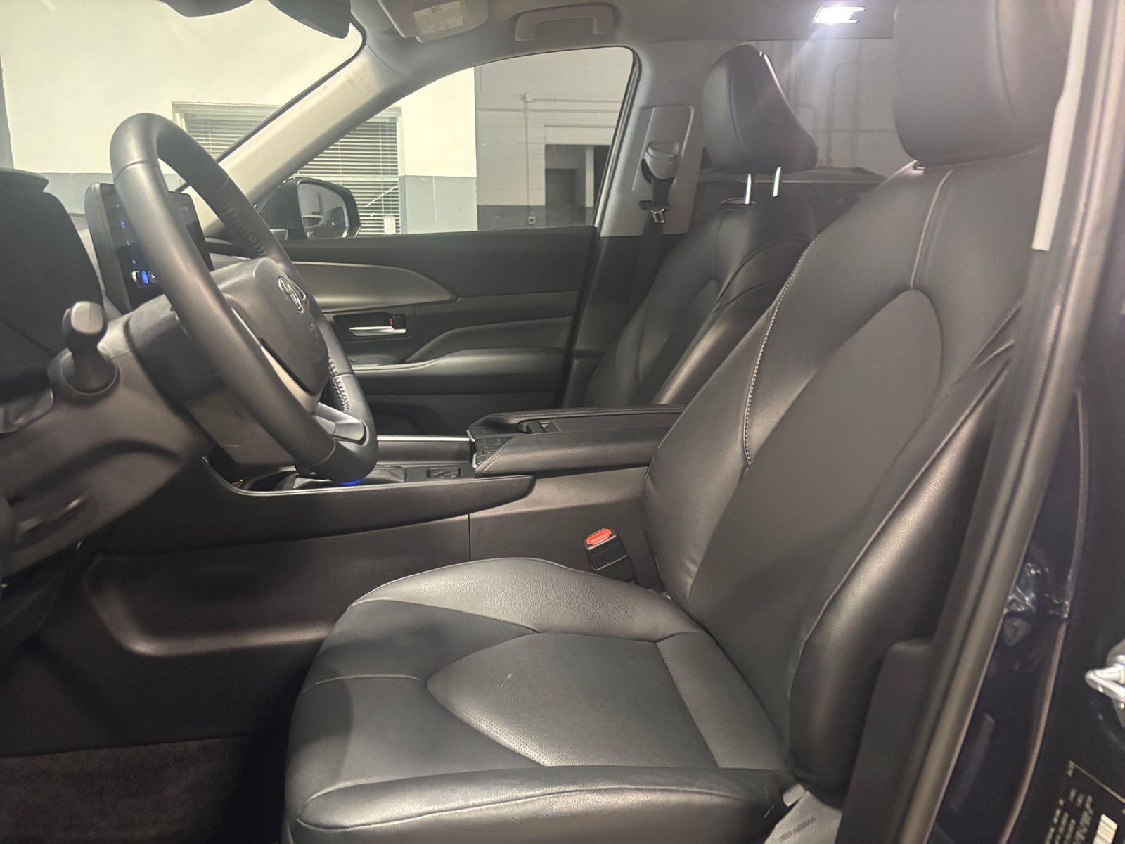 Thumbnail: 2025 Toyota Grand Highlander - 2