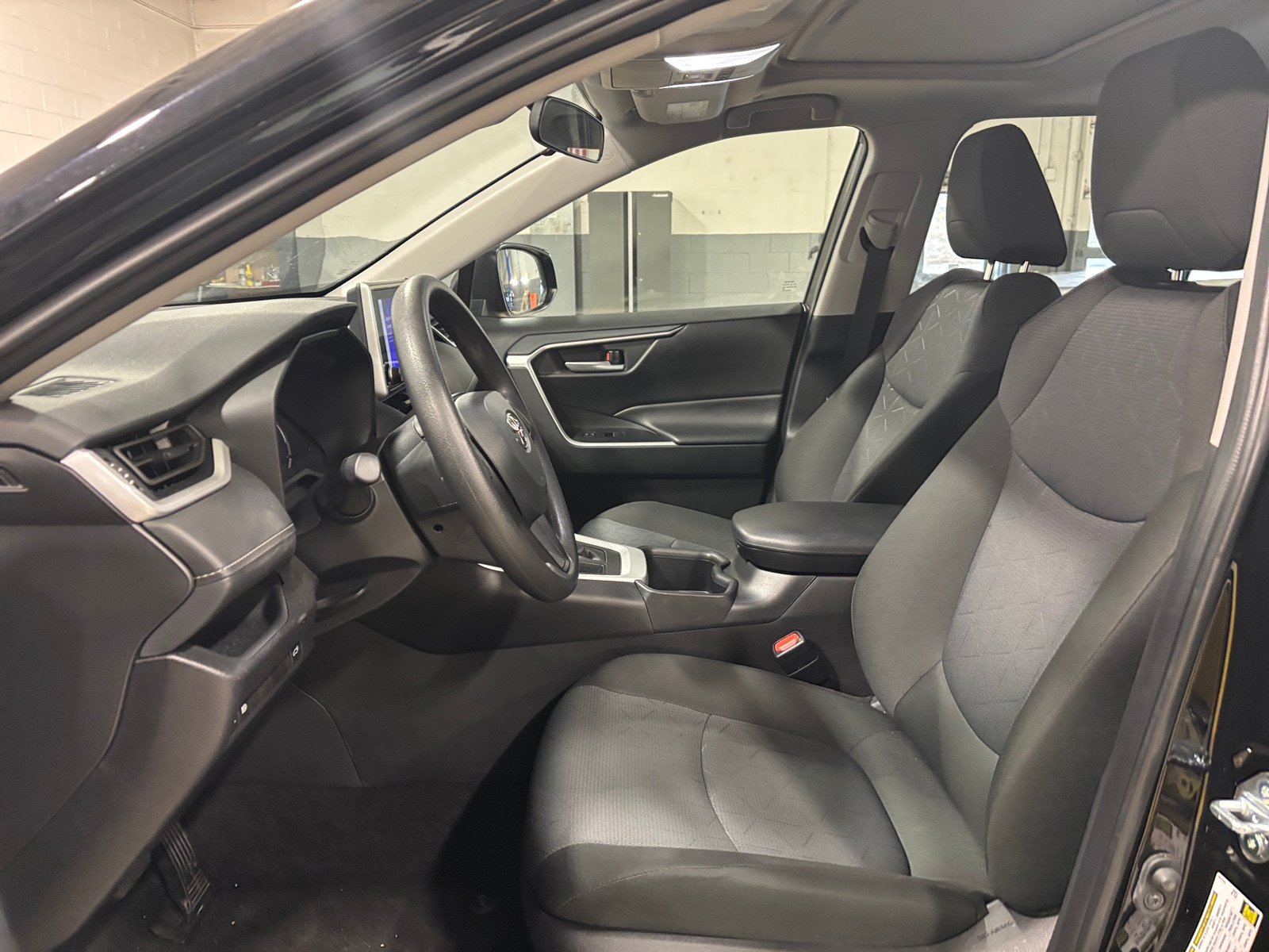 Thumbnail: 2025 Toyota RAV4 - 2