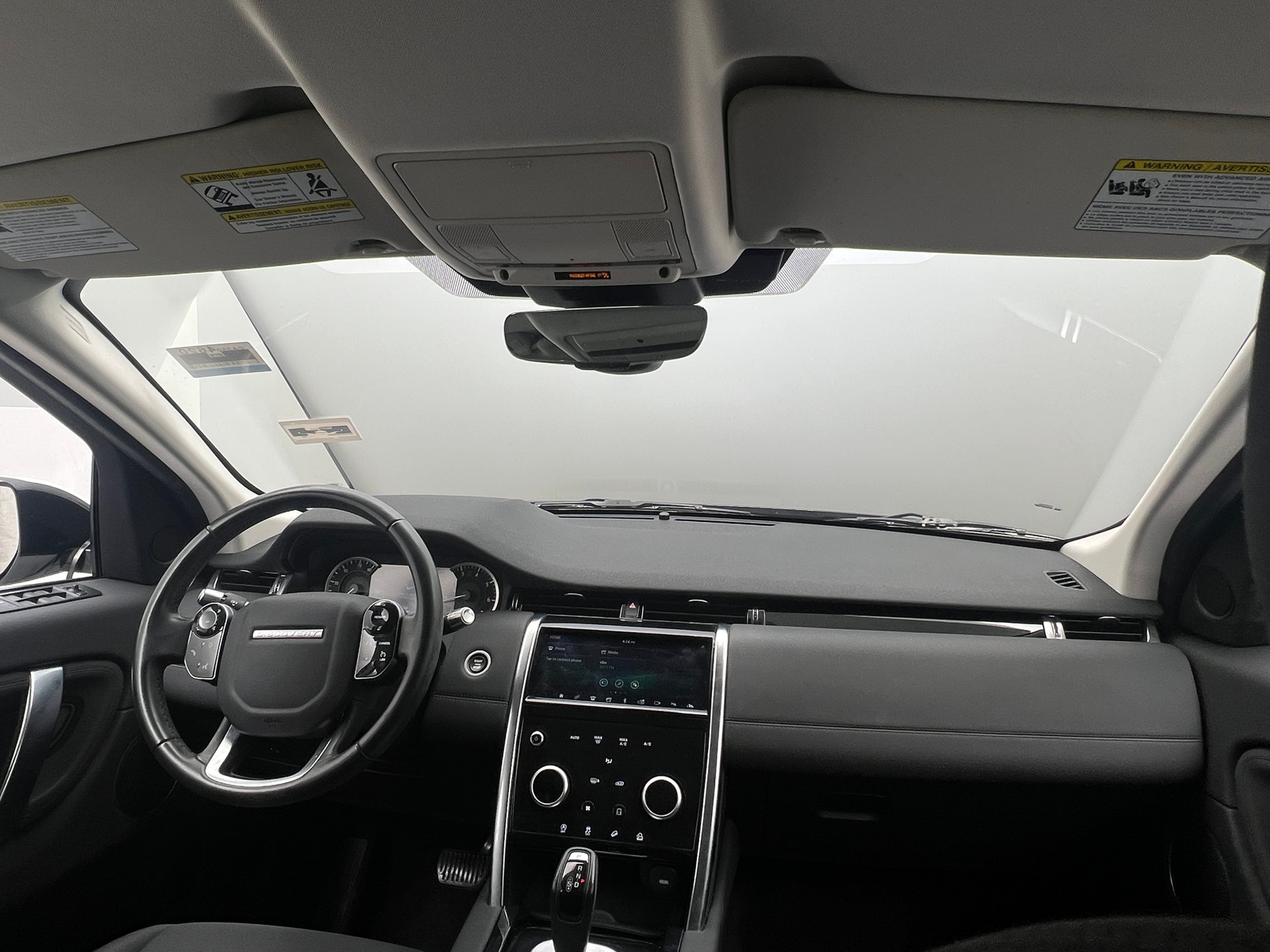 Thumbnail: 2020 Land Rover Discovery Sport - 3