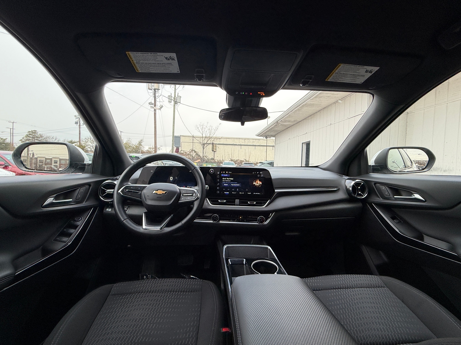 Thumbnail: 2025 Chevrolet Equinox - 3