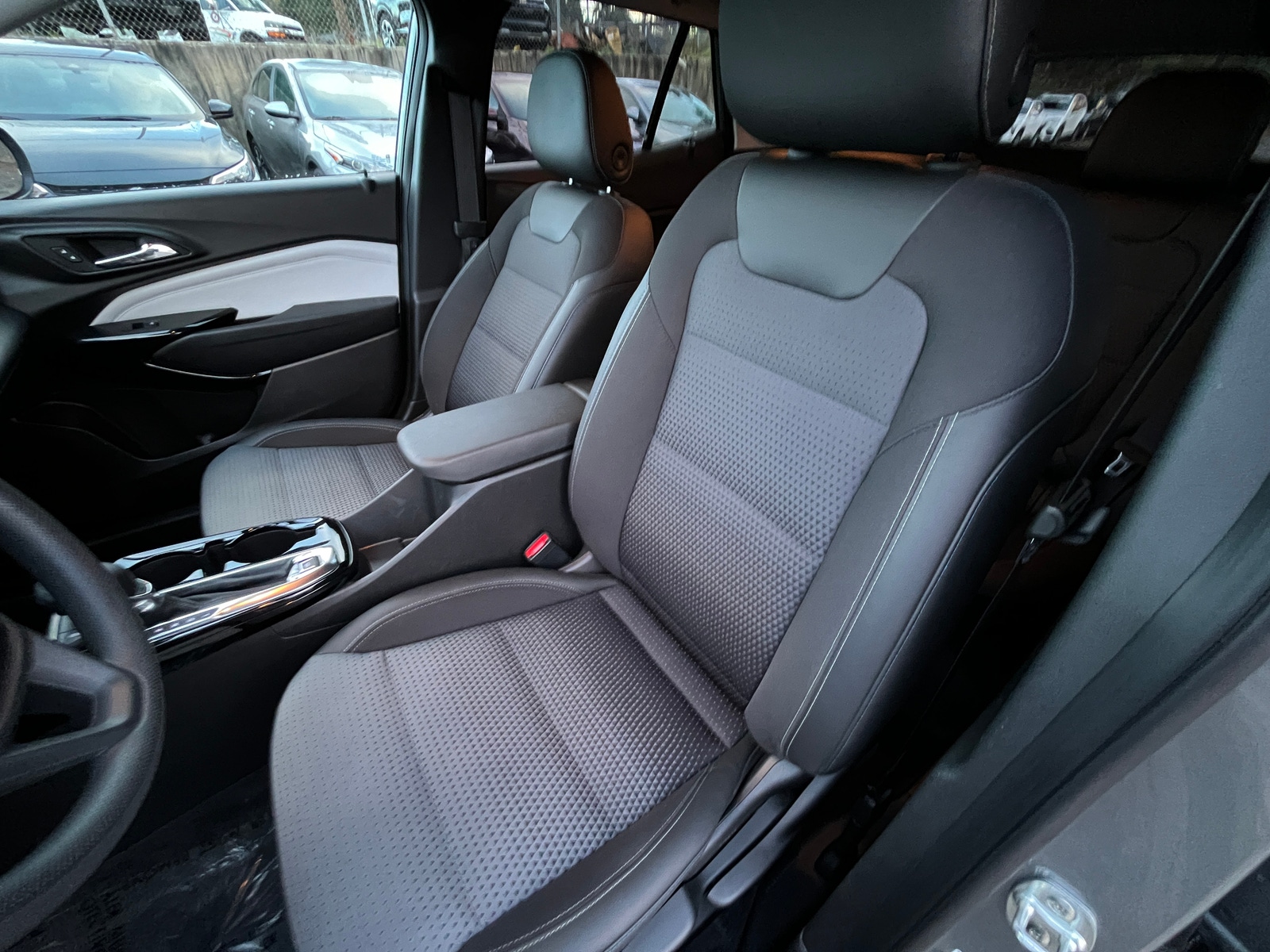 Thumbnail: 2025 Chevrolet Trax - 2