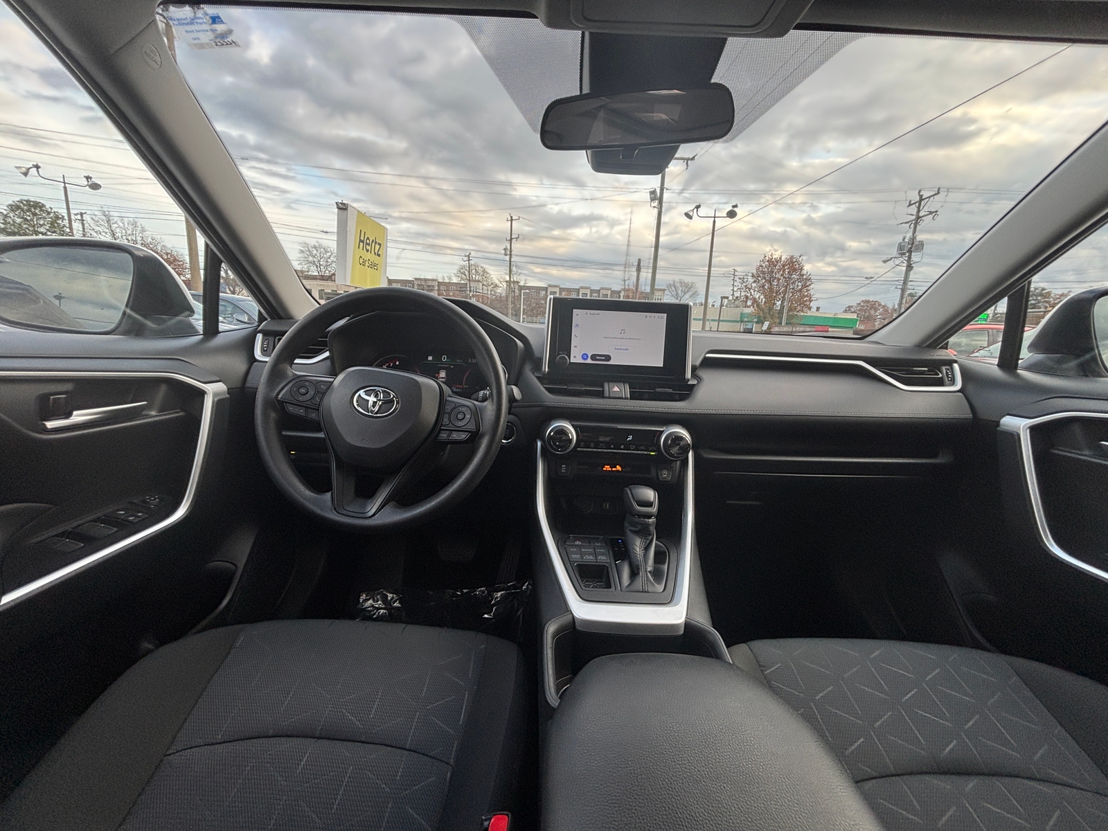 Thumbnail: 2025 Toyota RAV4 - 3