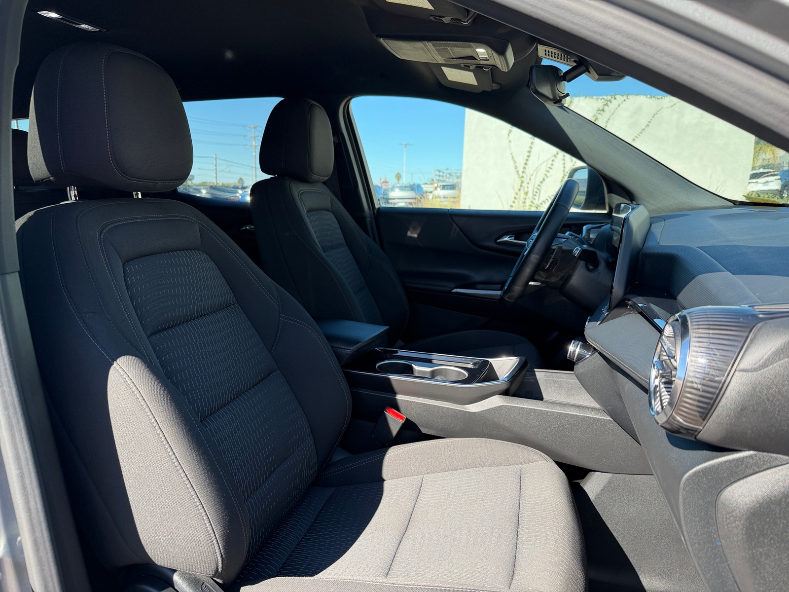 Thumbnail: 2025 Chevrolet Equinox - 2