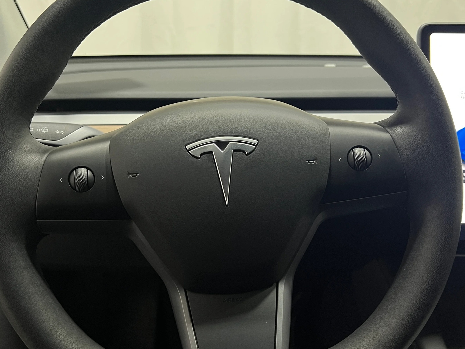 Thumbnail: 2023 Tesla Model Y - 4