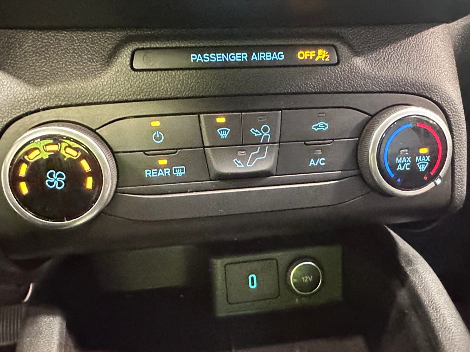 Thumbnail: 2020 Ford Escape - 4