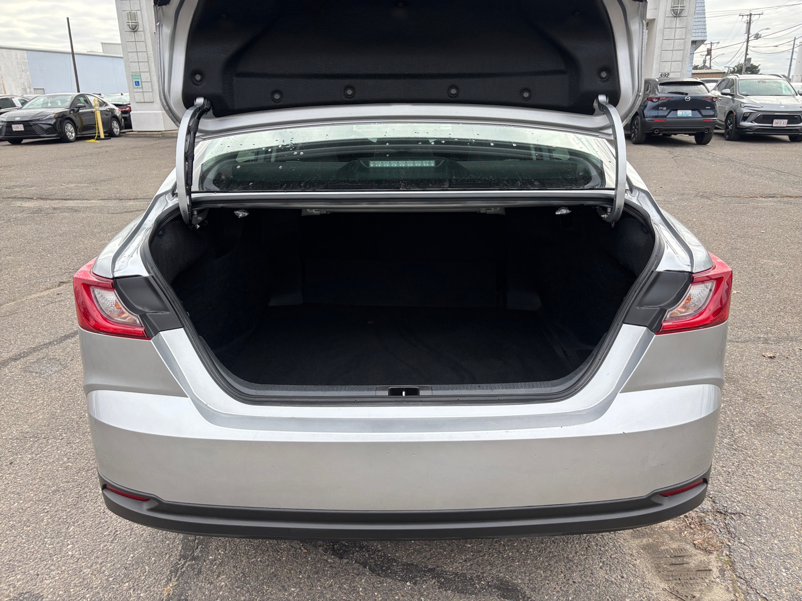 Thumbnail: 2025 Toyota Camry - 5