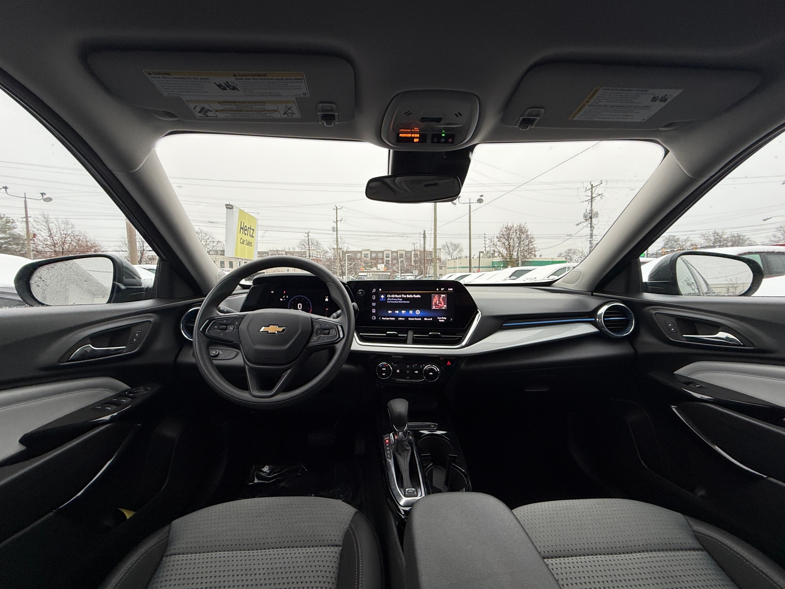 Thumbnail: 2025 Chevrolet Trax - 3