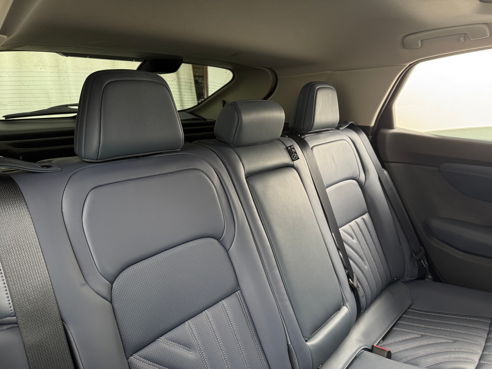 Thumbnail: 2023 Nissan Ariya - 5