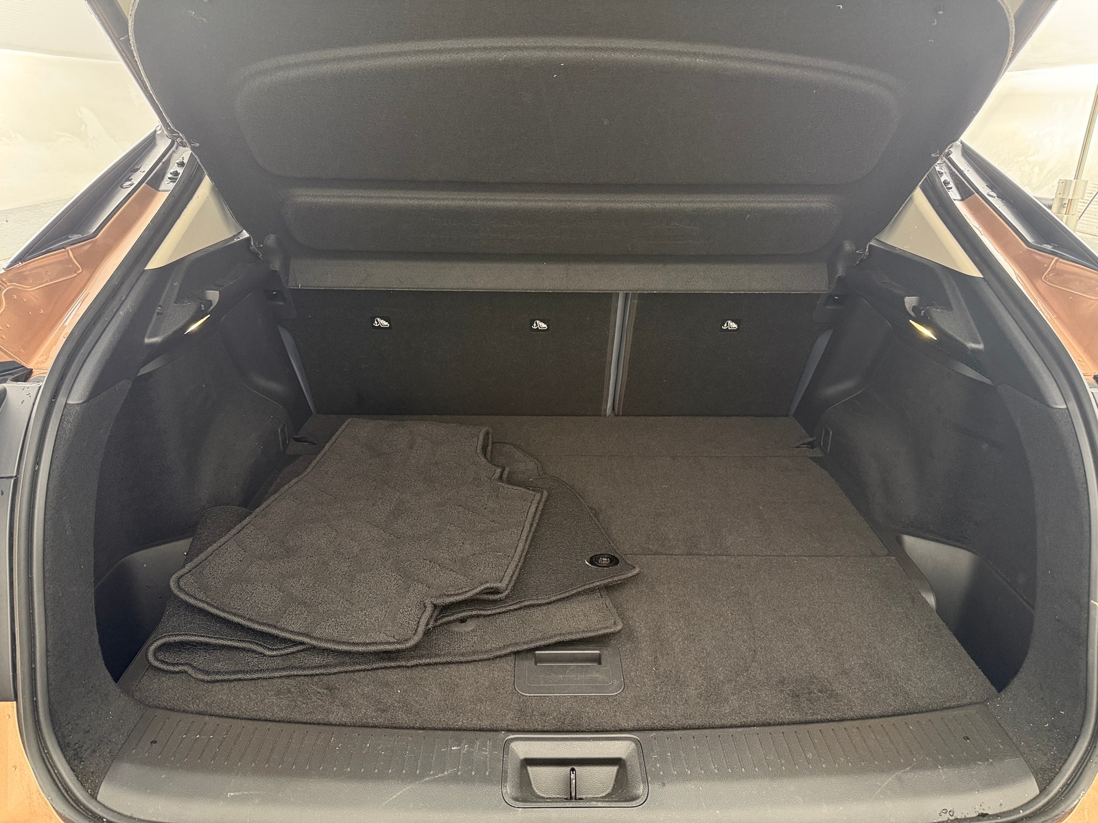 Thumbnail: 2023 Nissan Ariya - 6