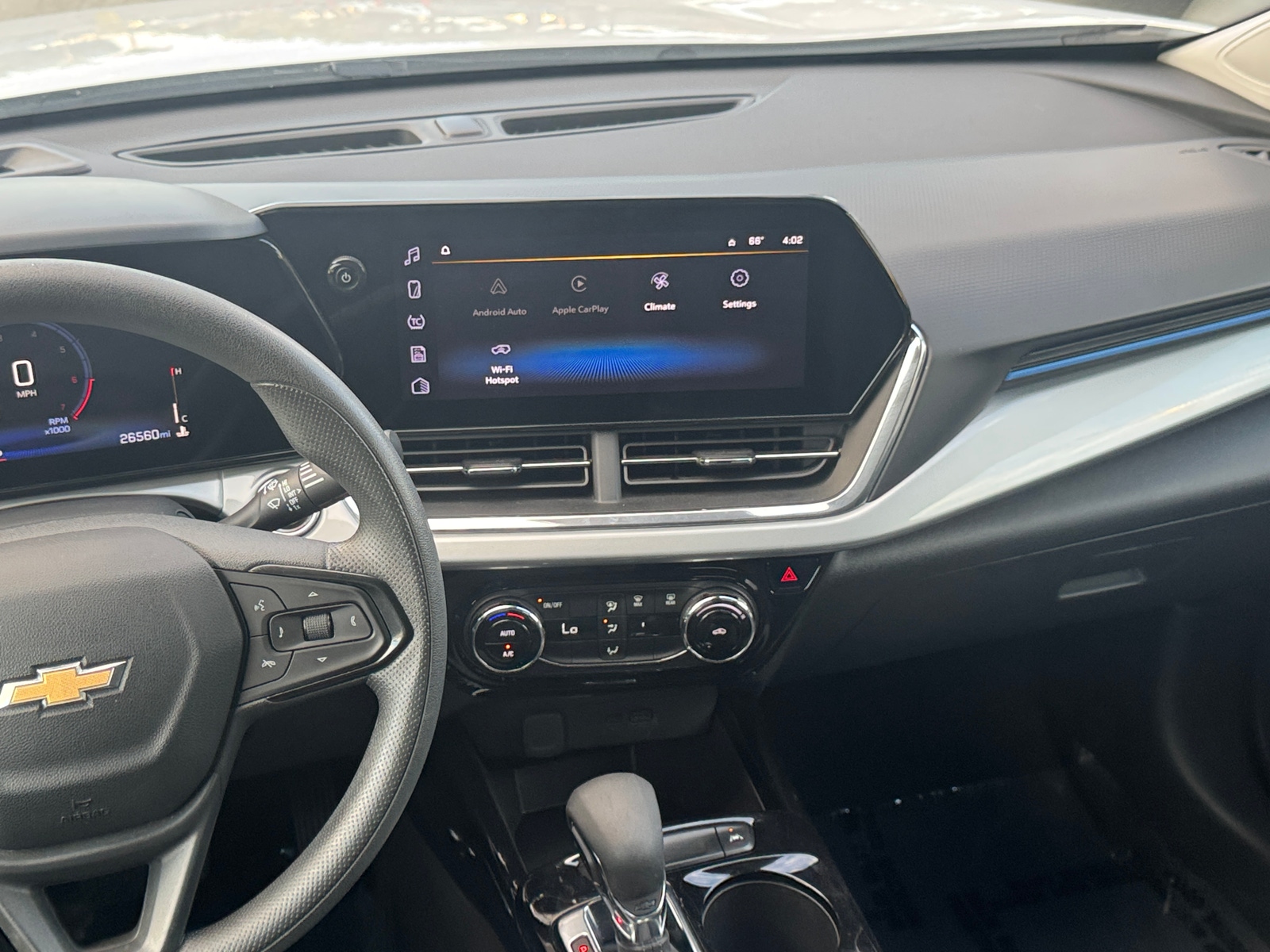 Thumbnail: 2025 Chevrolet Trax - 4