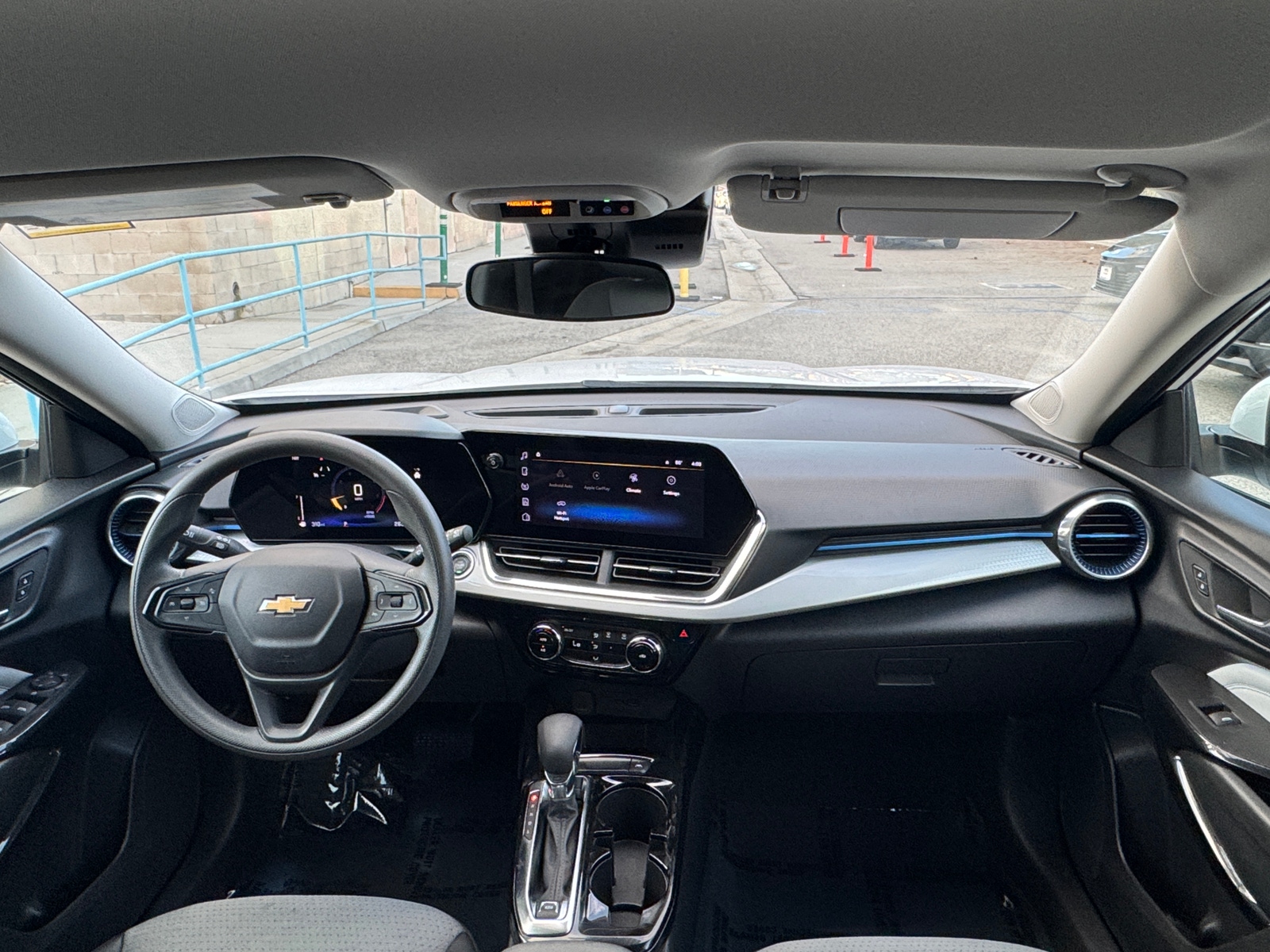 Thumbnail: 2025 Chevrolet Trax - 3